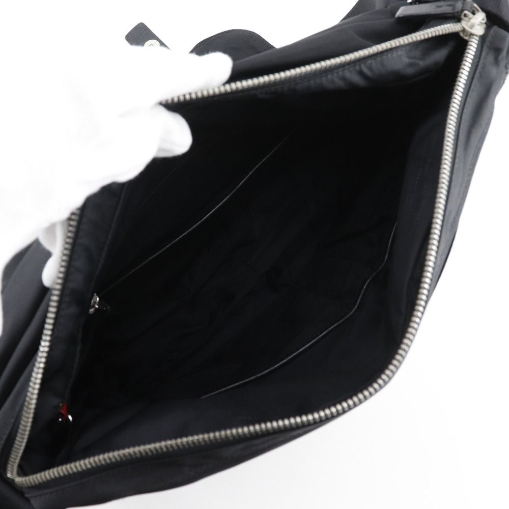 美品 トゥミ メッセンジャーバッグ ナイロン ブラック 黒 22110D2 ロゴ TUMI Shoulder Bag ALPHA 2 POCKET BAG SMALL Nylon BLK 22110D2