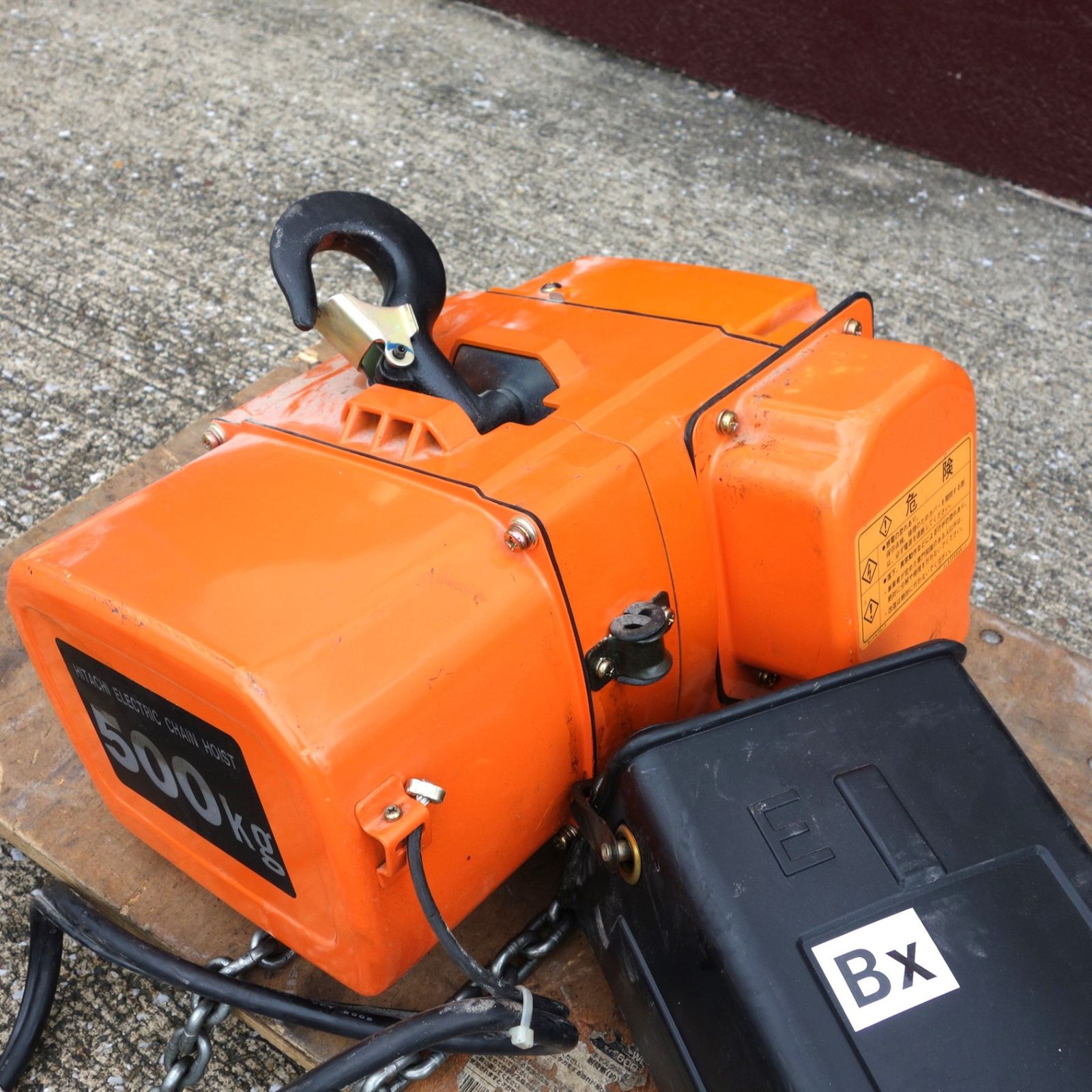 HITACHI ホイスト　チェーンブロック　900Kg 中古　日立 送料無料] ◇HITACHI 日立産機 チェーンホイスト 1/2SH2 電動チェーン