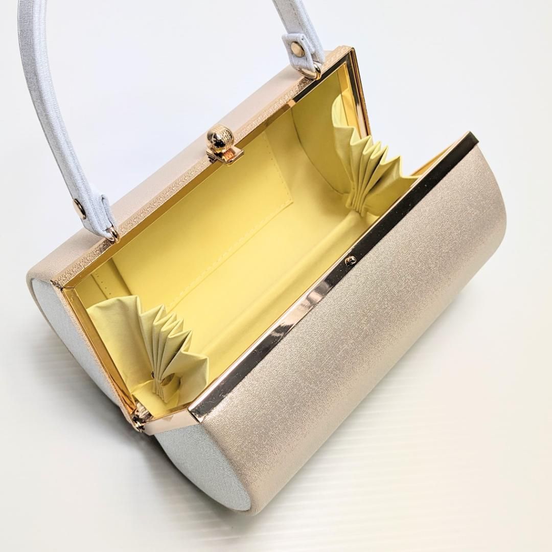 草履バッグセット 振袖 帯地 白 ベージュ LLサイズ 三枚芯 w47-4 草履バッグセット 振袖 帯地 白 ベージュ フリーサイズ/LLサイズ 三枚