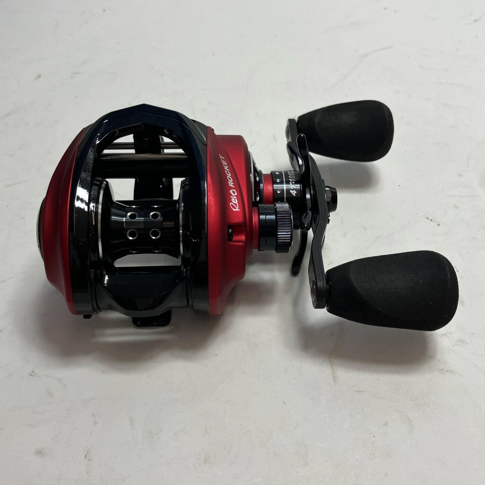 Abu Garcia アブガルシア リール ベイトリール レボロケット