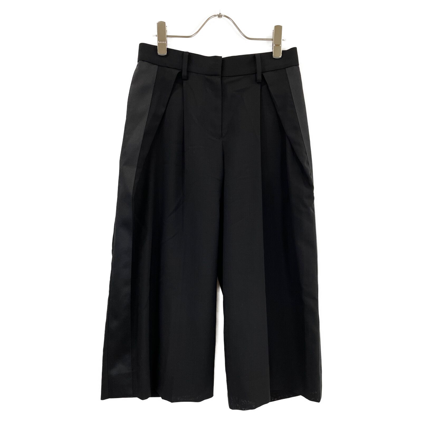 sacai サカイサテンワイドパンツ