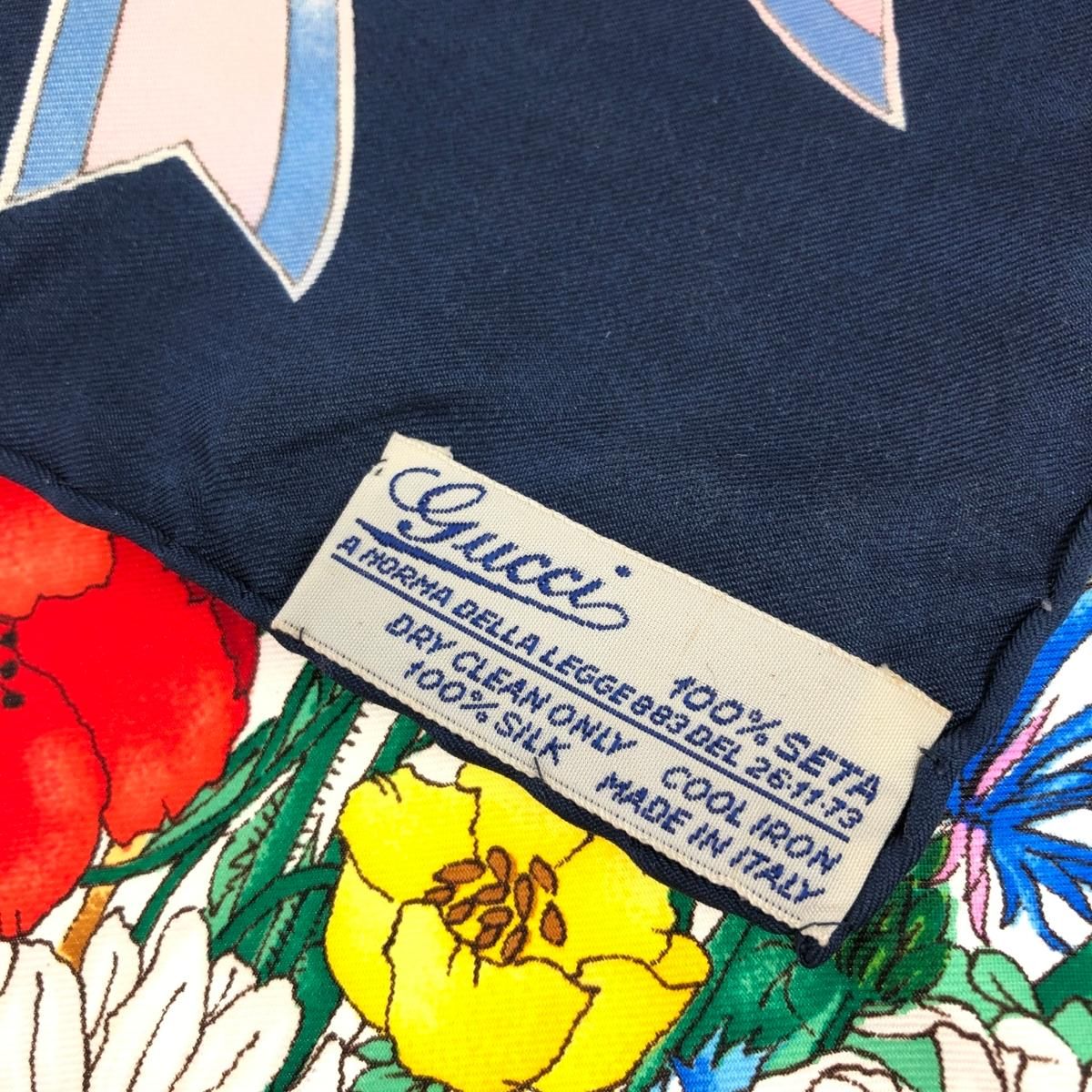 美品> Gucciグッチ シルクスカーフ ネイビー系 定価77,000円 美品