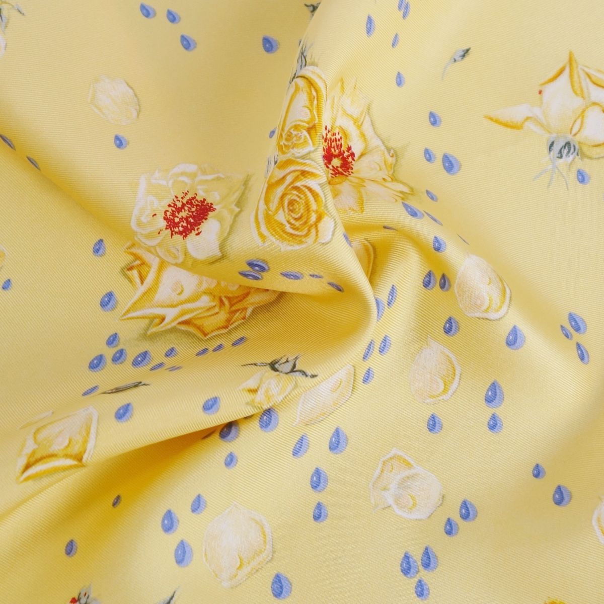 美品 エルメス HERMES スカーフ カレ45 LA ROSEE Anne G - メルカリ 