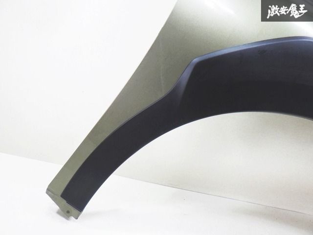 フロントフェンダー 右
