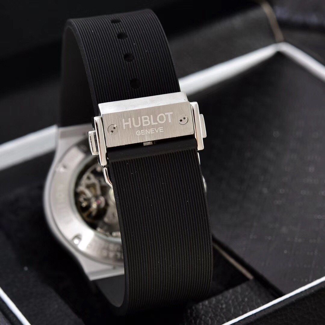【新品未使用】Hublot マネークリップ S32940bd97306429eb628028561b85