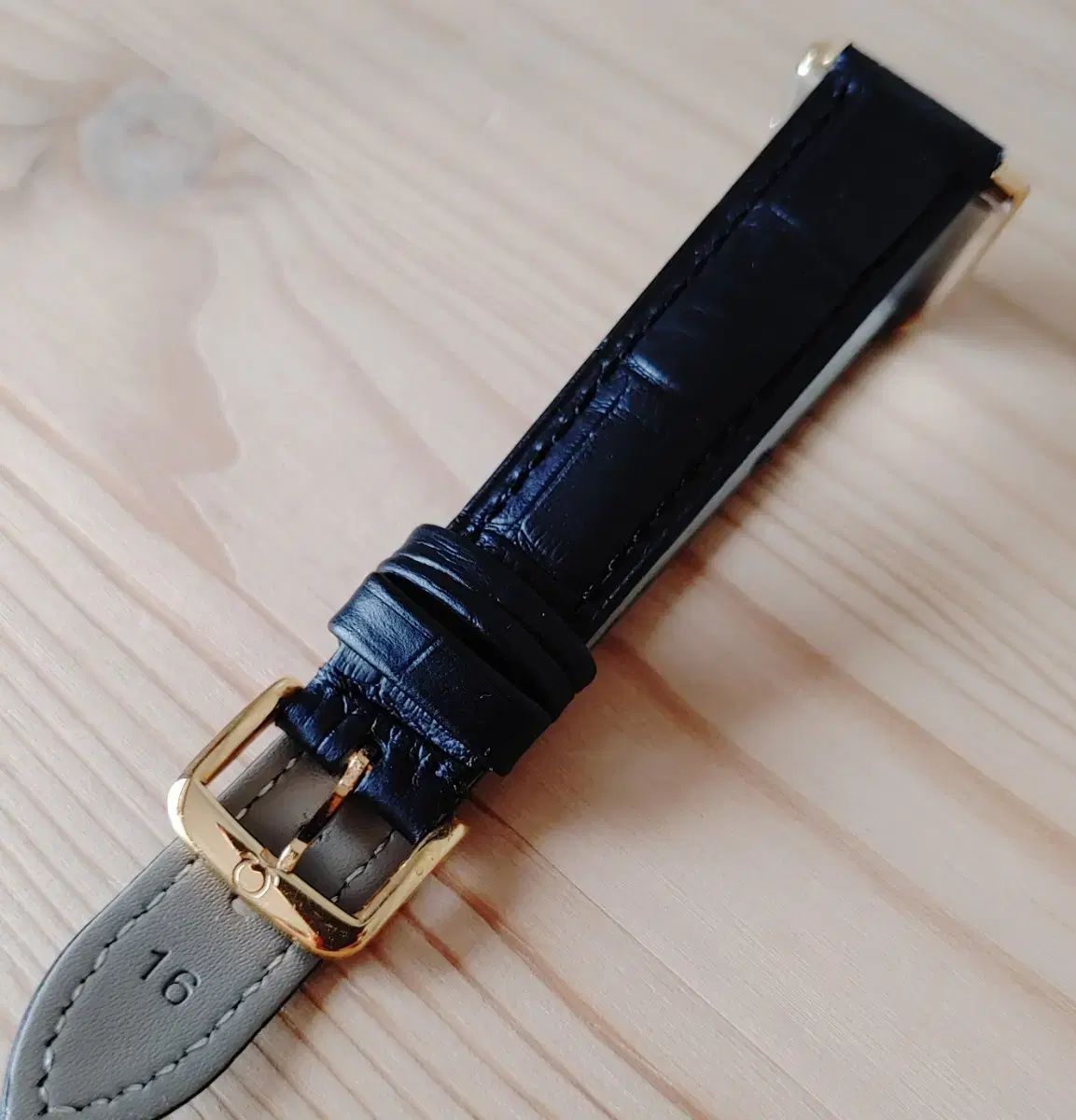 OMEGA(オメガ) デ ヴィル 23mm ヴィンテージ OMEGA - 【本物保証】 箱