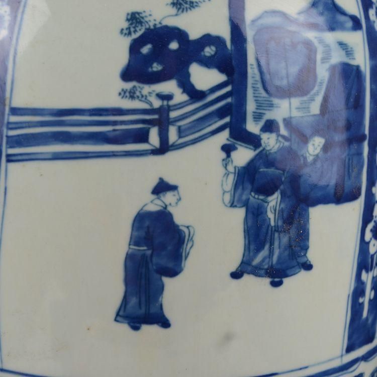 大清康熙青花窓人物紋花瓶  景徳鎮 陶磁器 装飾品 現代工芸品 美術品 置物 大清康熙青花窓人物紋花瓶 景徳鎮 陶磁器 装飾品 現代工芸品