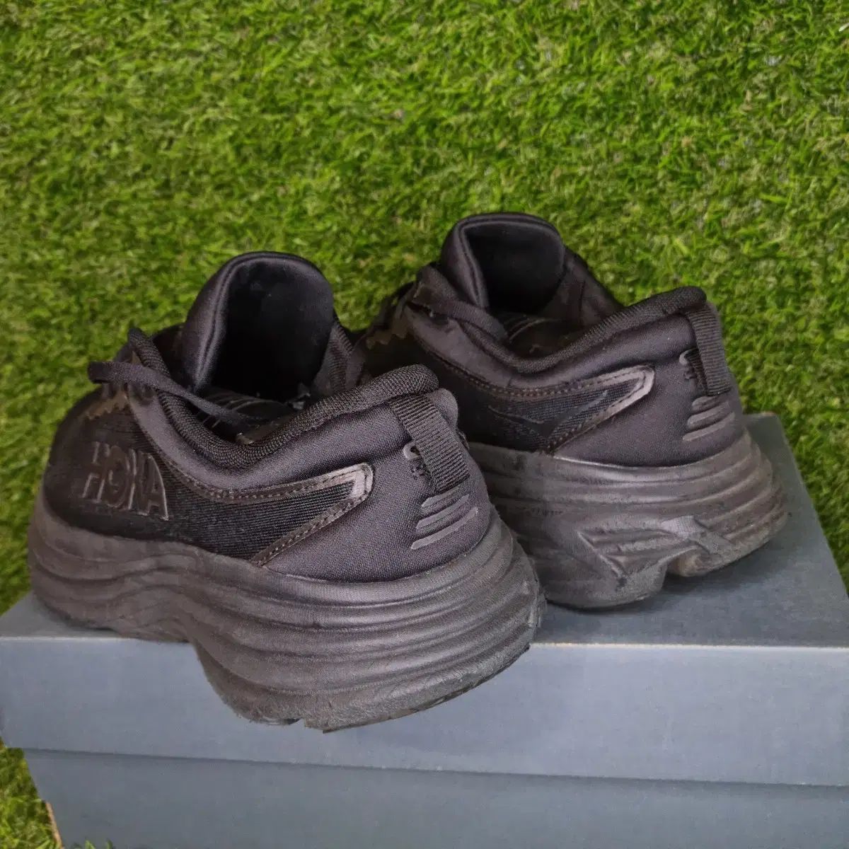 ランニングシューズ 275