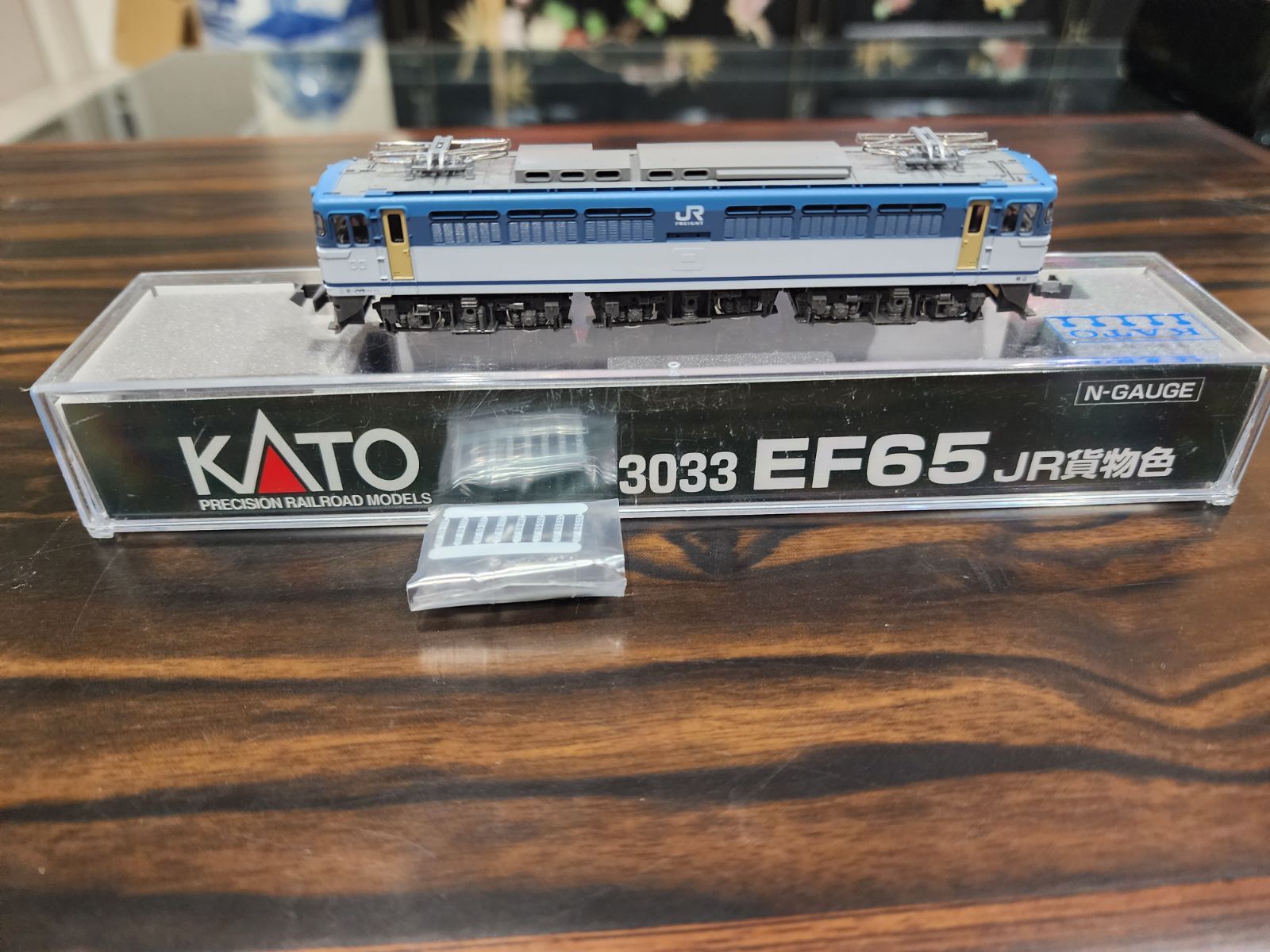 KATO 3033 EF65 JR貨物色／Nゲージ、鉄道模型、機関車 - メルカリ