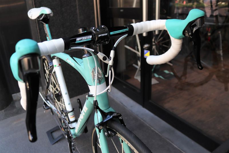 Bianchi - （専用）Bianchi Infinito 2013 ロードバイク 魔法の乗り心地】ビアンキ BIANCHI インフィニート Infinito