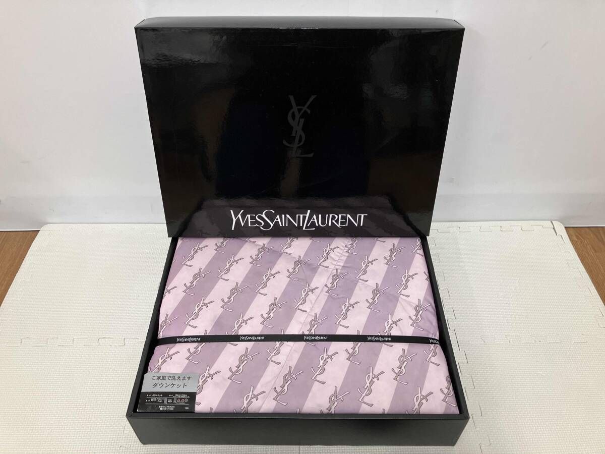 YVES SAINT LAURENTA イヴ・サンローラン ダウンケット 総ロゴ柄