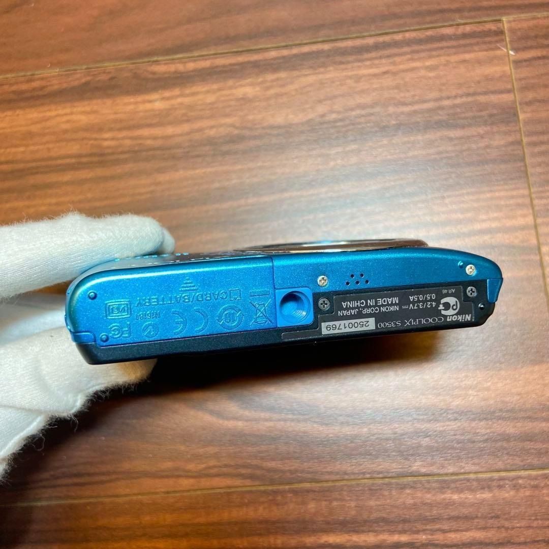Nikon coolpix S3500 デジカメ ほぼ新品 3427 ニコン、光学7倍&6色