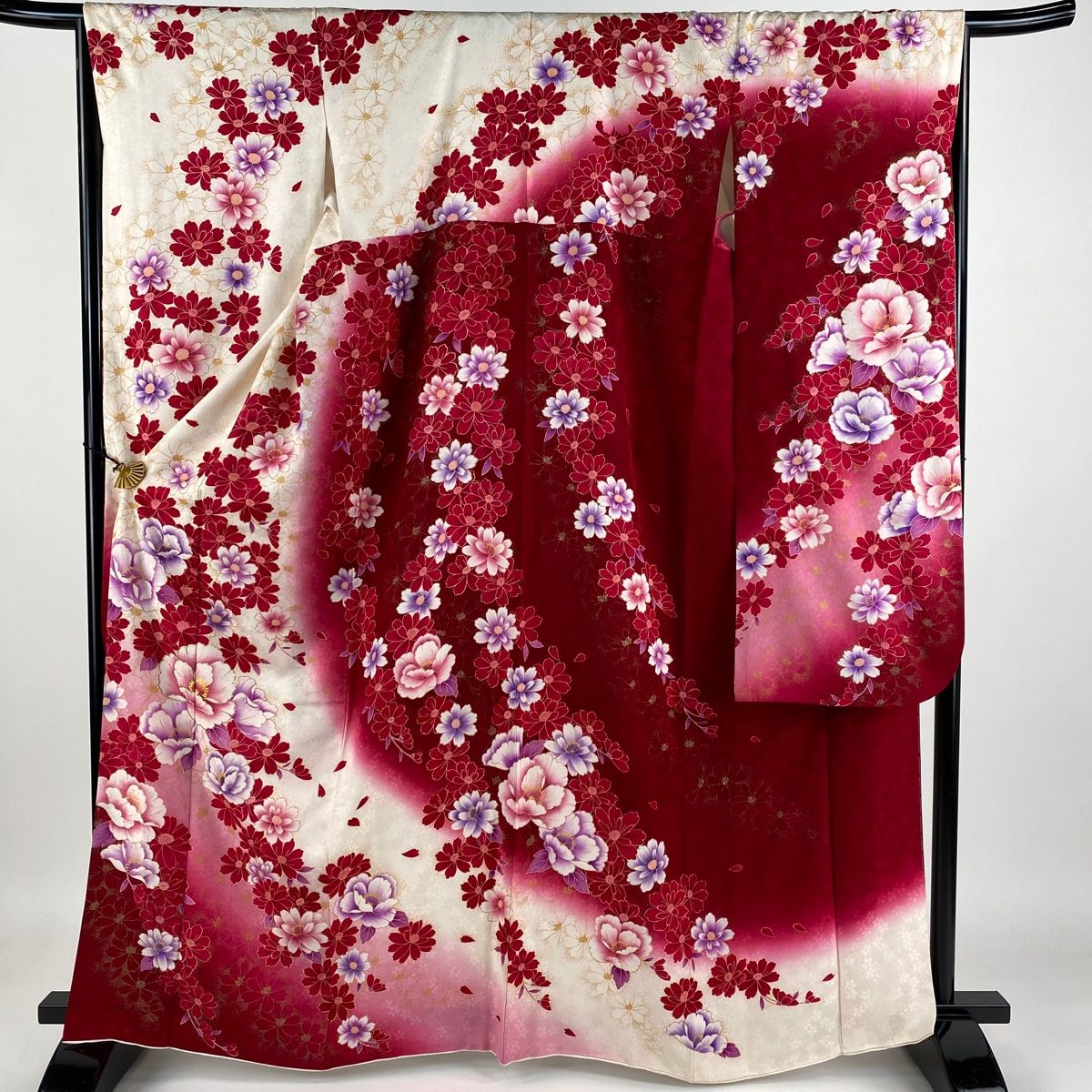 振袖 身丈165.5cm 裄丈66cm M 袷 草花 花びら 金彩 箔 えんじ色 正絹 