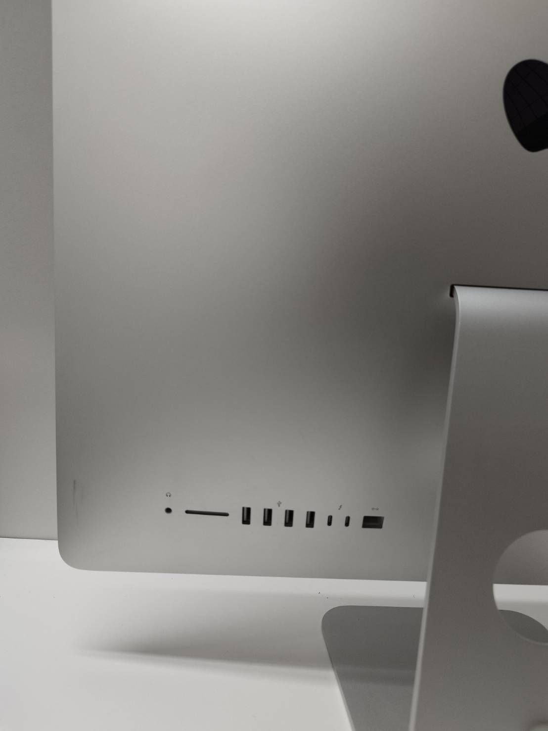 現状品】iMac（21.5インチ,2017）HDD1TB/8GB〈MMQA2J/A〉⑥ 【公式通販】