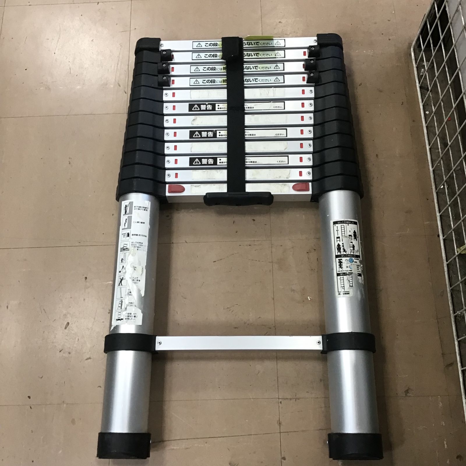 メーカー不明 伸縮はしご 耐荷重150Kg 草加店