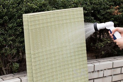 洗えるい草風カーペット 涼風