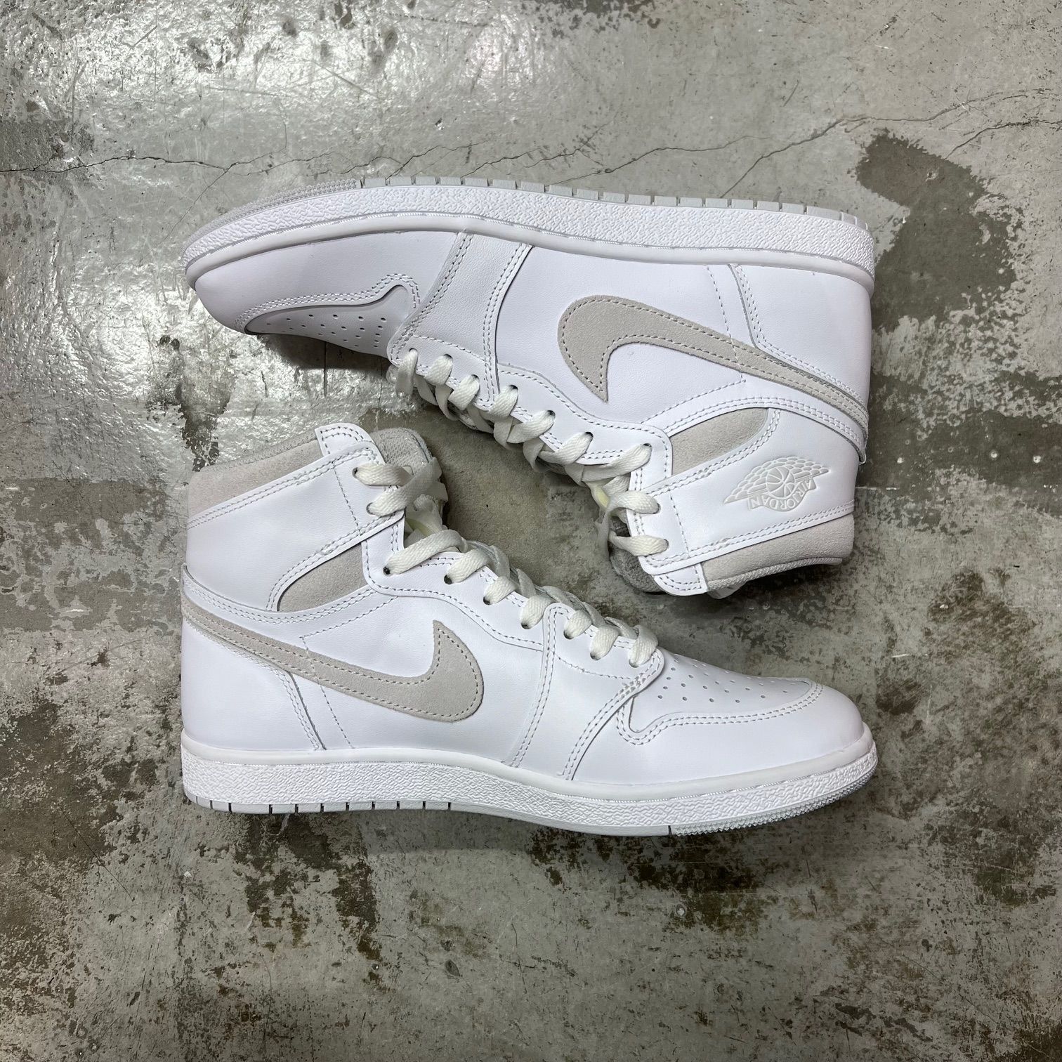 国内正規 新品 NIKE AIR JORDAN 1 HIGH 85 NEUTRAL GREY BQ4422