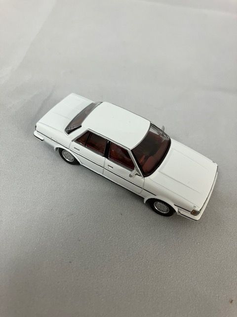 トヨタ　クレスタ　トミカリミテッド ヴィンテージ ネオ LV-N137 ホワイト トミーテック トミカリミテッド ヴィンテージ NEO トヨタ