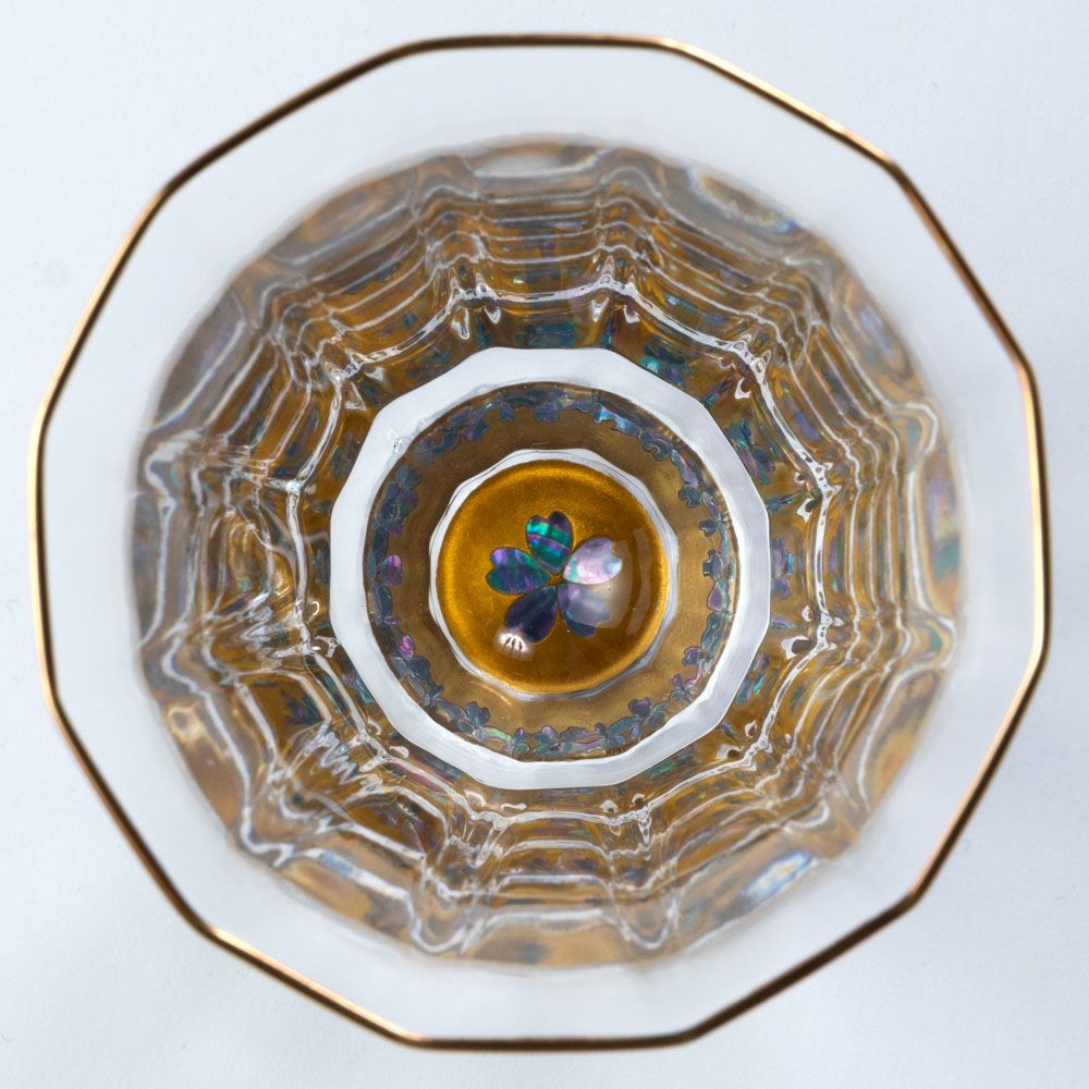 Raden glass