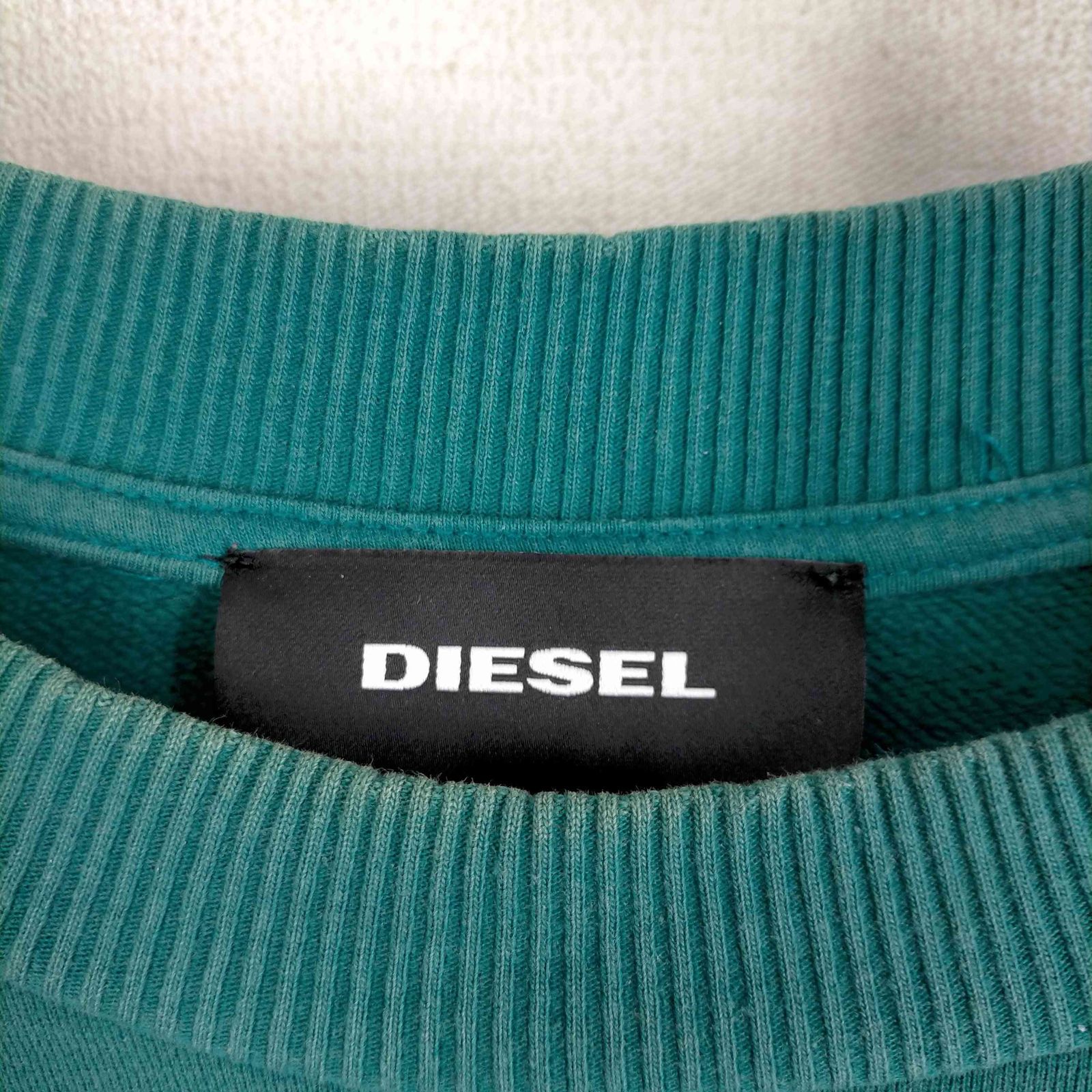 ディーゼル DIESEL A3STH3TIC クールネックスウェット メンズ