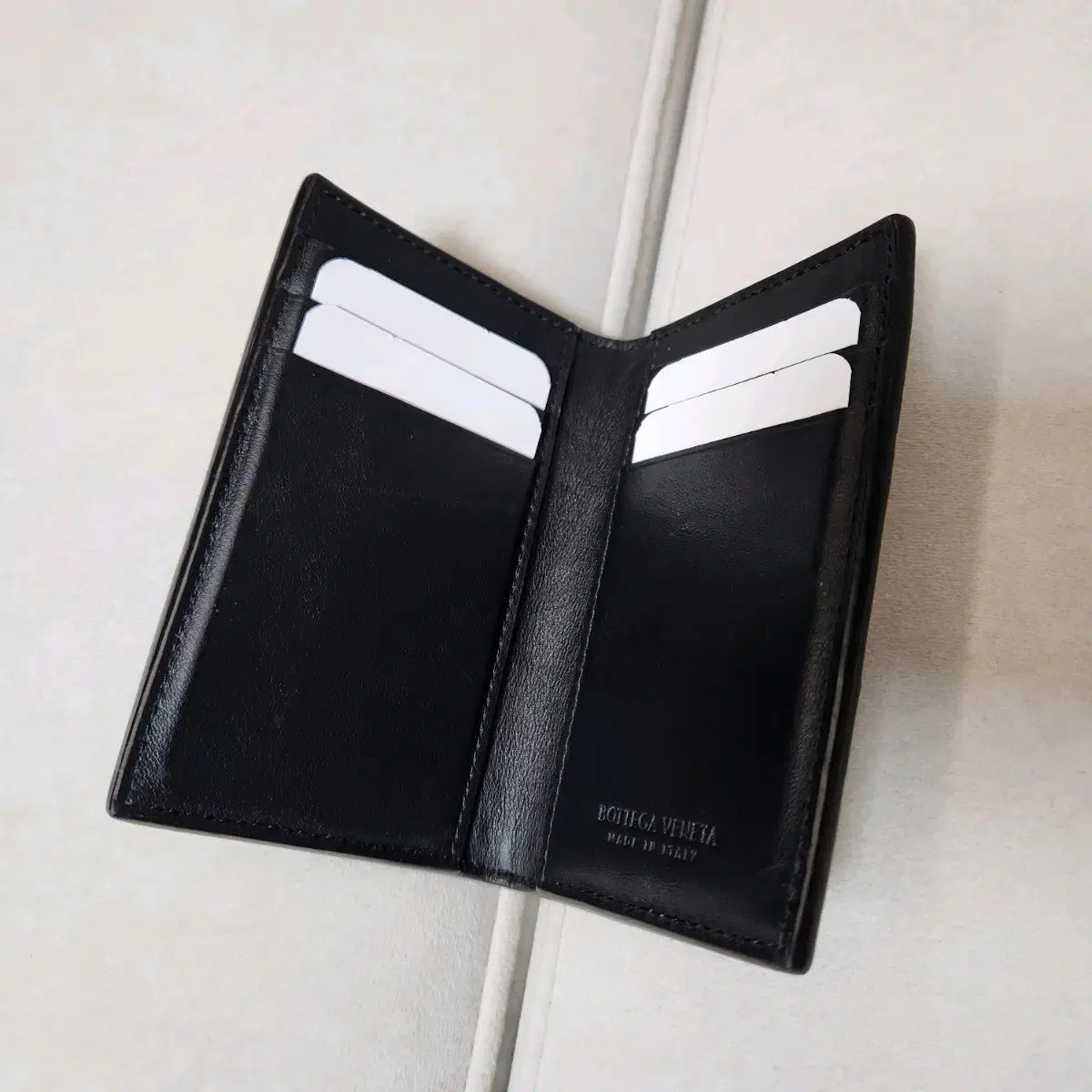 ボッテガ・ヴェネタ イントレチャートオーガナイザー ブラックレザー BOTTEGA VENETA】イントレチャート スモール オーガナイザー