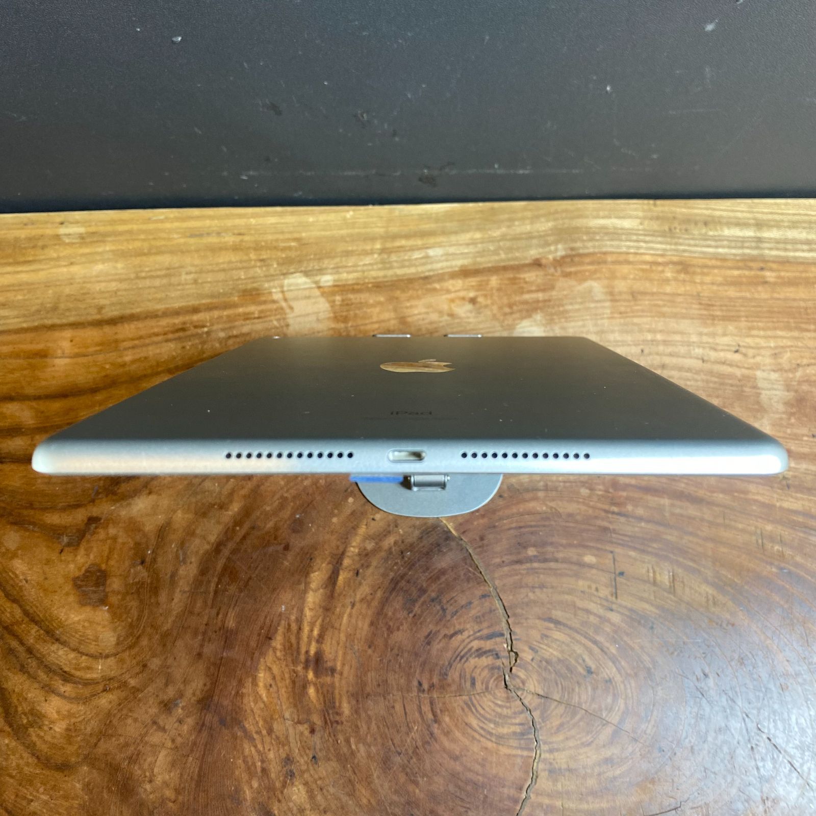 iPad 第7世代 wifiモデル　32GB　バッテリー良好 iPad Wi-Fi 32GB - ゴールド（第7世代） [整備済製品] - Apple