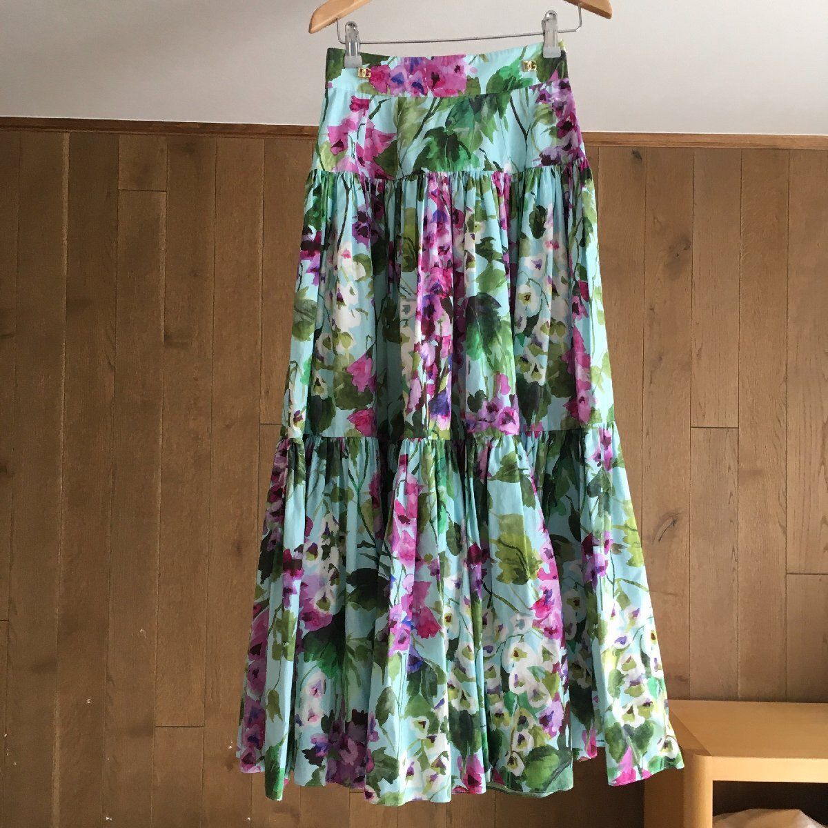 美品 DOLCE & GABBANA ドルチェ＆ガッバーナ 22SS SKIRT WITH FLORAL