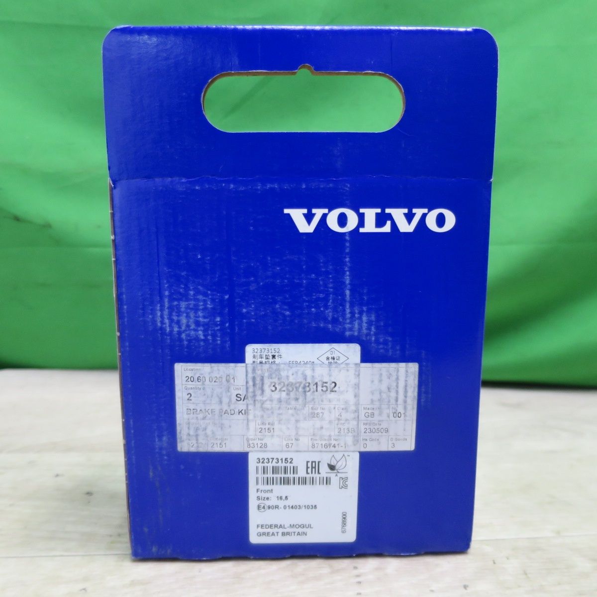 送料無料] 未使用☆VOLVO 純正 前後 ブレーキ パッド 32373166