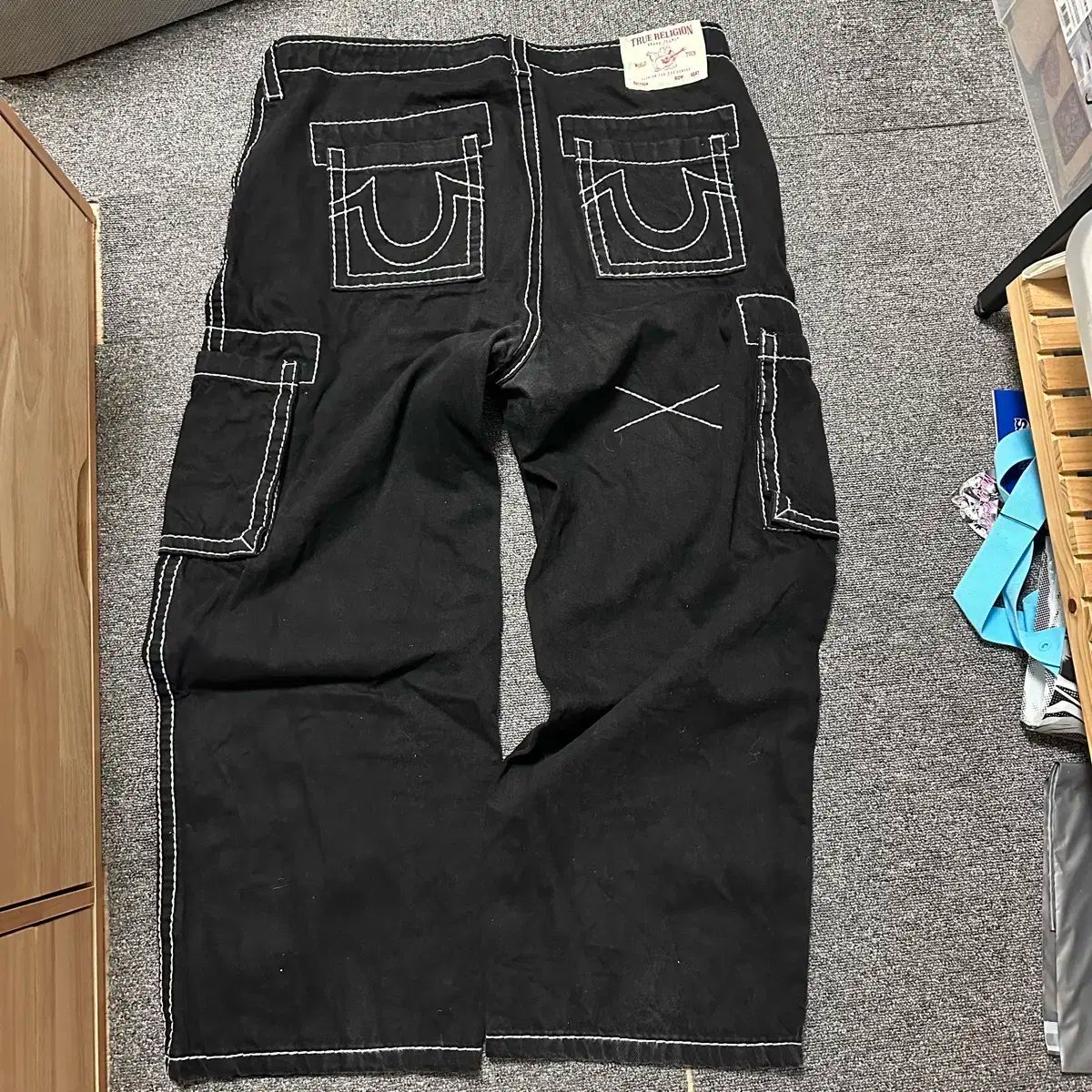 True Religion カーゴパンツ TRUE RELIGION(トゥルーレリジョン)から カーゴショーツ、カーゴ