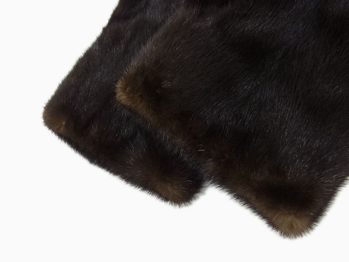 極美品 ✴️最高級査定毛皮　VALENTINO ミンク毛皮　 ダークブラウン 毛並み美品○cherminette MINK ミンク 逆毛 本毛皮ショート