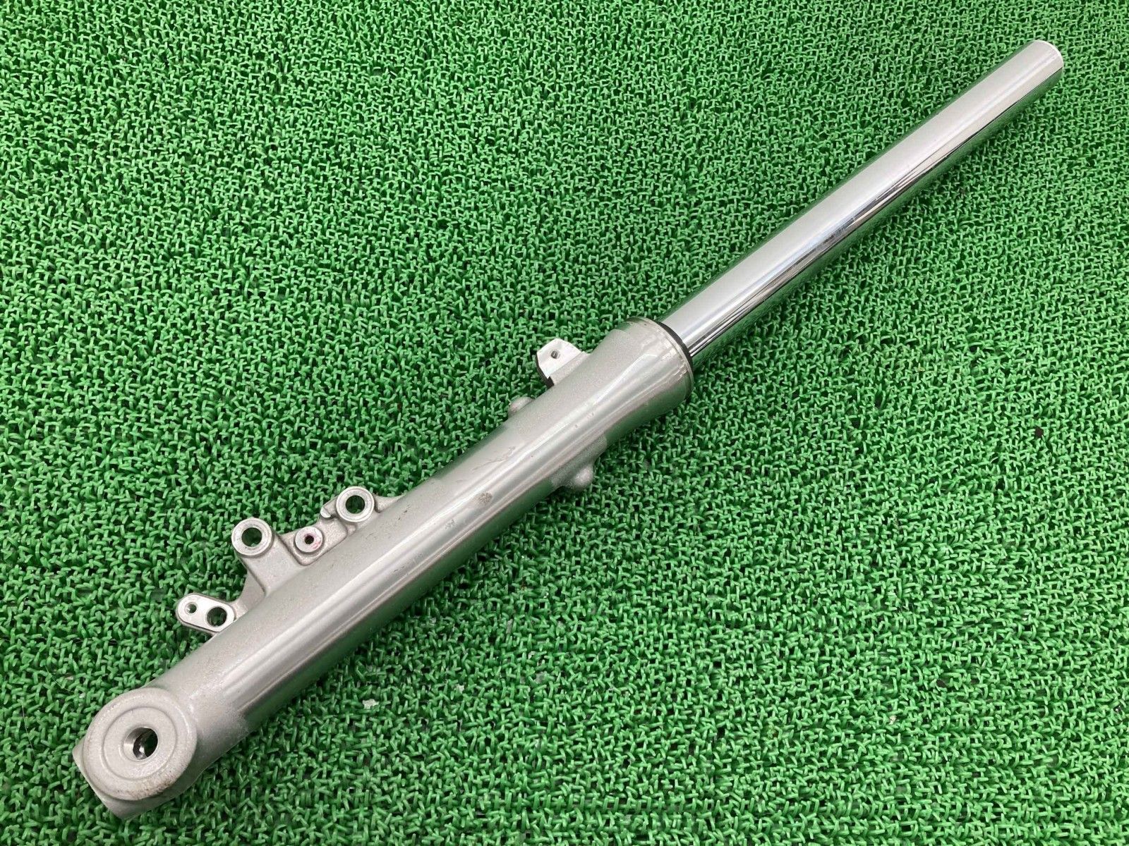 W800 フロントフォーク 右 K2111 カワサキ 純正 バイク 部品 EJ800B 20-24年 41φ 曲がり無し 品薄 車検 Genuine Vc