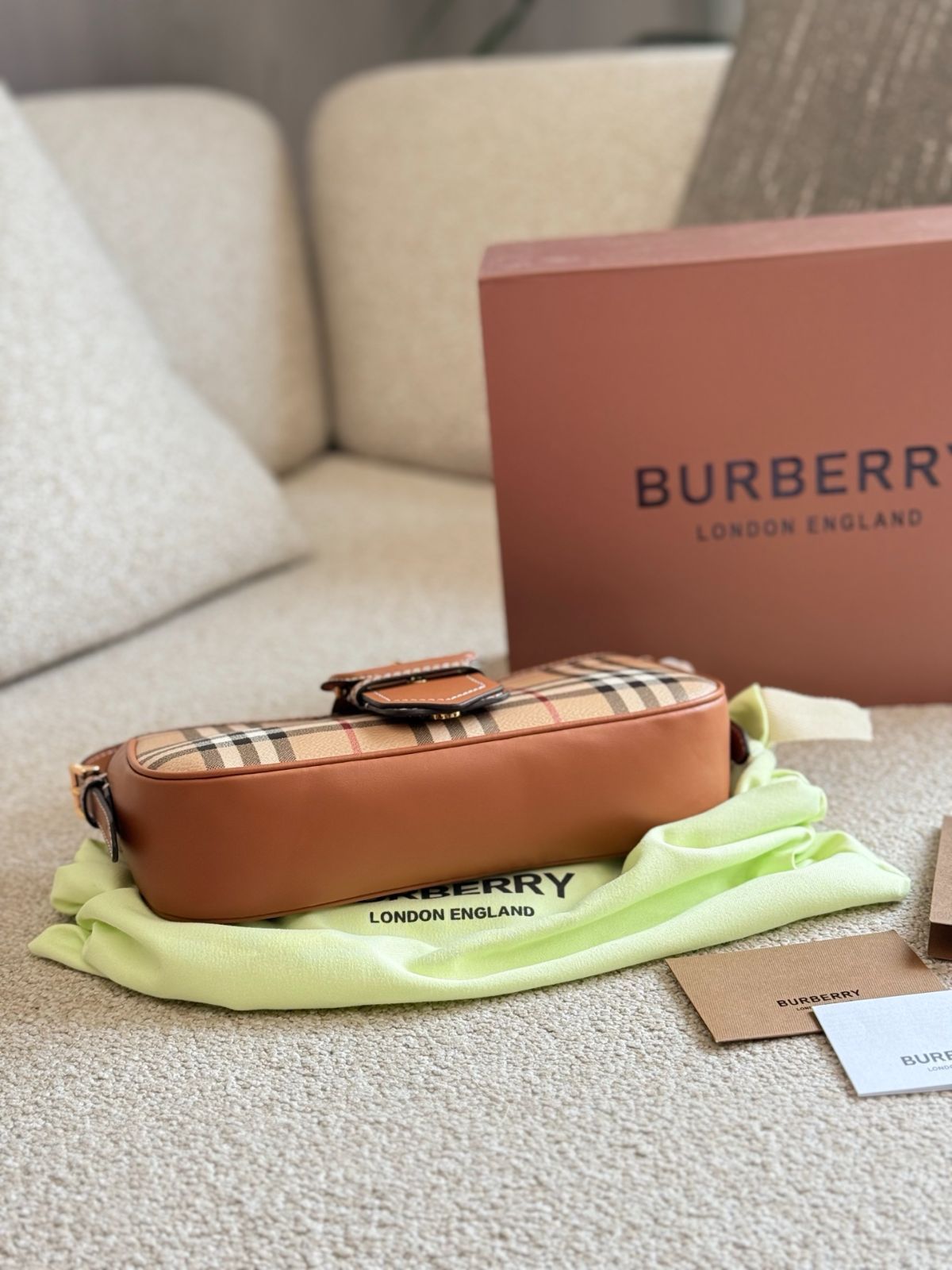 今日特価】Burberry Checkered Summer Bag・バーバリー チェック