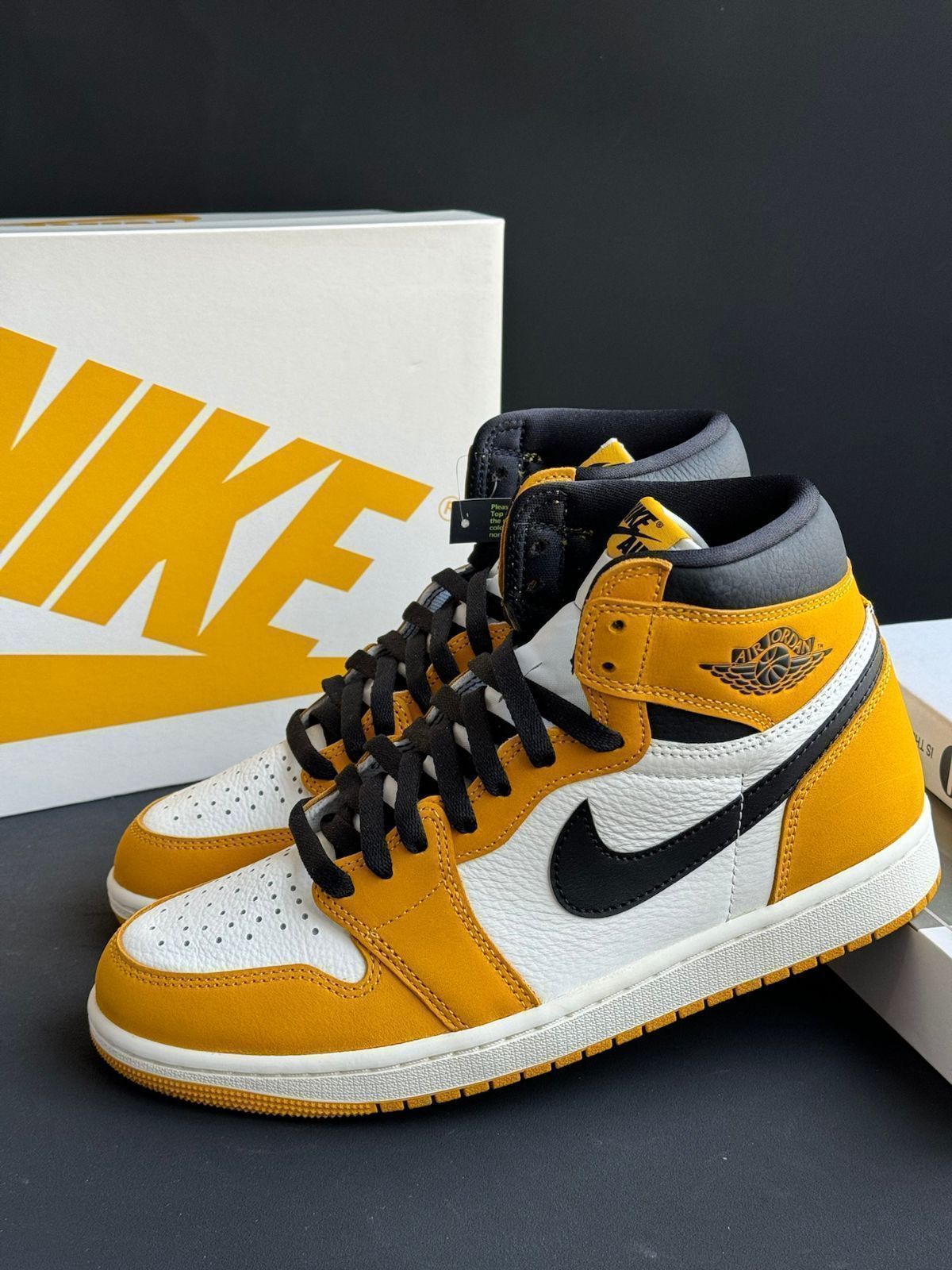 NIKE AIR JORDAN 1 RETRO HIGH OG ナイキ エア ジョーダン 1 レトロ ハイ OG メンズ スニーカー ハイカット YELLOW OCHRE|BLACK|SAIL イエロー DZ5485-701｜ ｜-MM輸入1