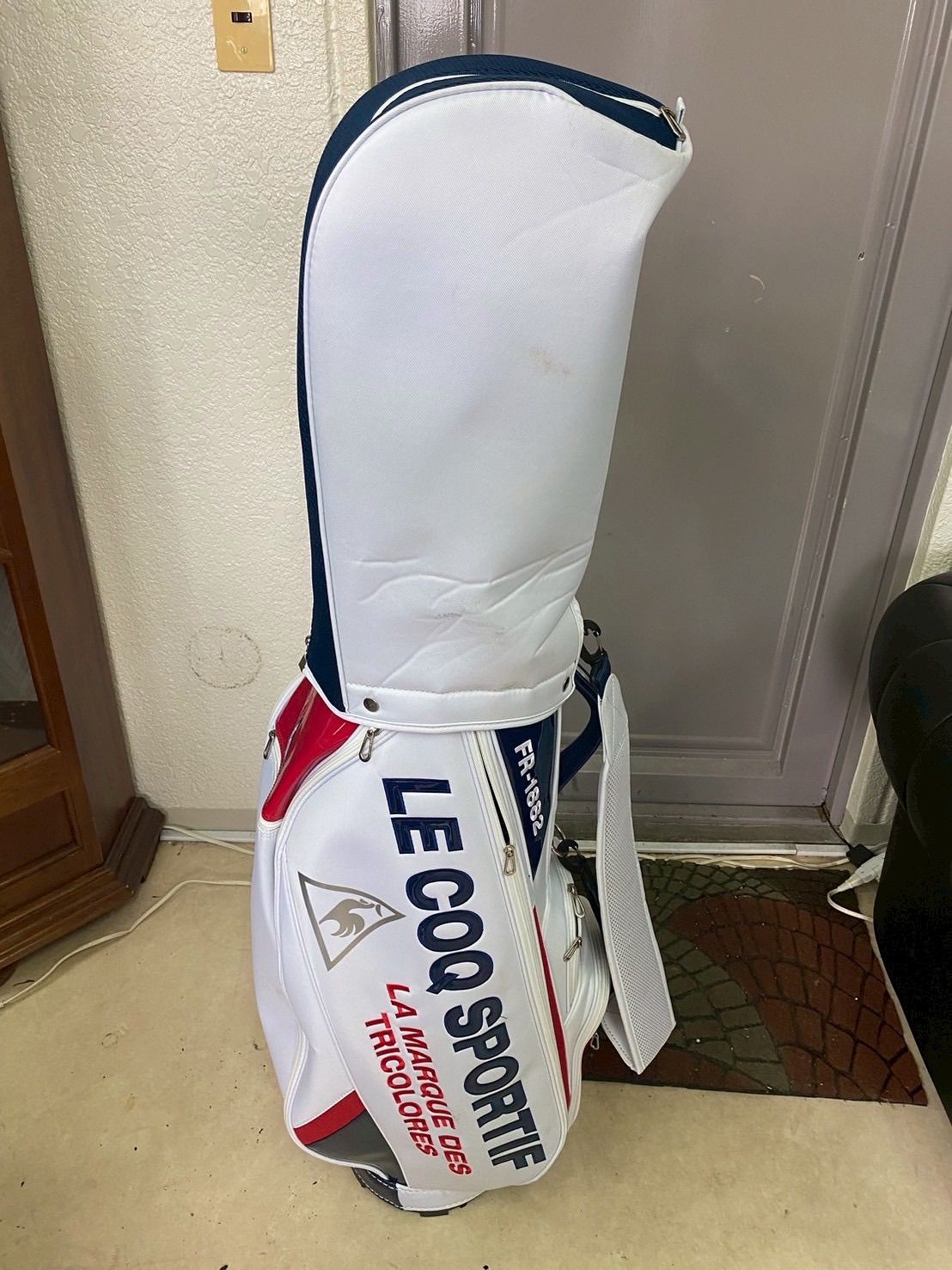 未使用le coq sportif キャディバッグ ゴルフバッグ防水ナイロンフード付き 5分割 黒 ルコック ゴルフ キャディバッグ ルコックスポルティフ ゴルフバッグ