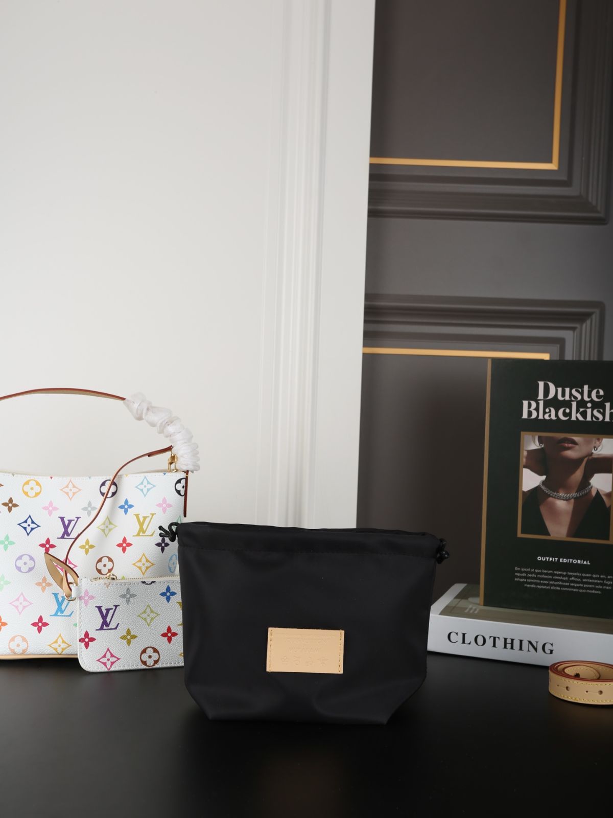 P 1360ボックスセット➕の裏をかく LV&Takashi Murakami村上隆
