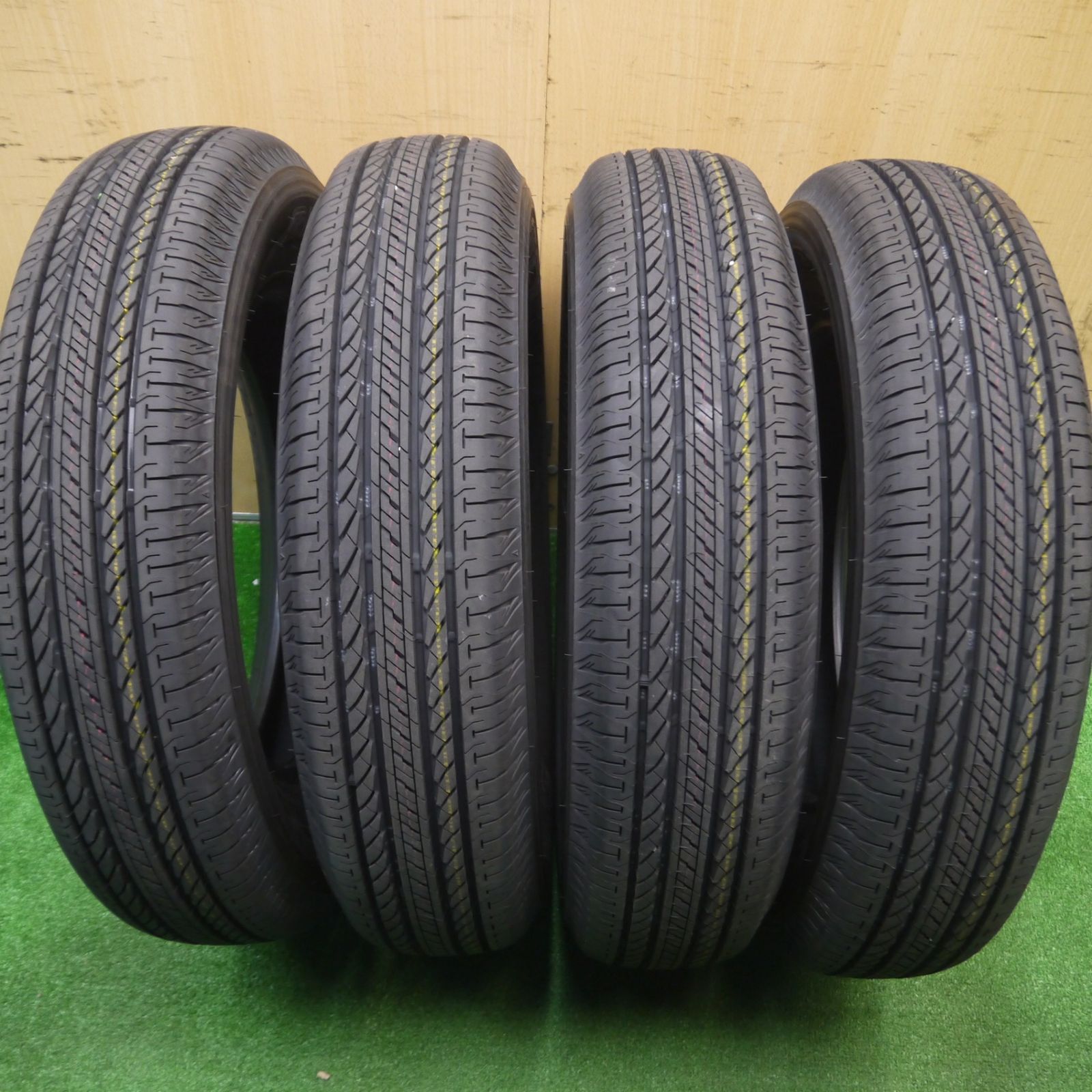 送料無料] 新車外し！24年175/80R16 ブリヂストン デューラー H/L 852 タイヤ 16インチ ジムニー 等4091805Hノタ -  【最安値】