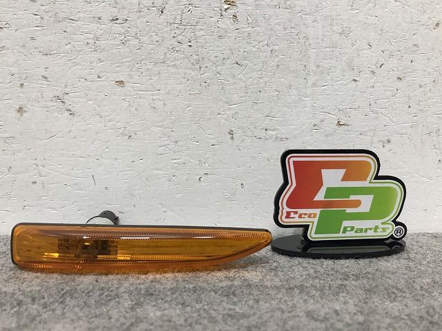 新品! 7シリーズ E65 2001-2009 純正 右サイドマーカー 155 640 63137164756 BMW(110009)