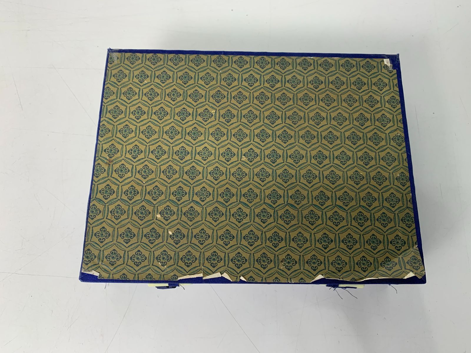 書道 硯 麻子坑端溪硯 三辺花 楕円七吋 端渓硯麻子