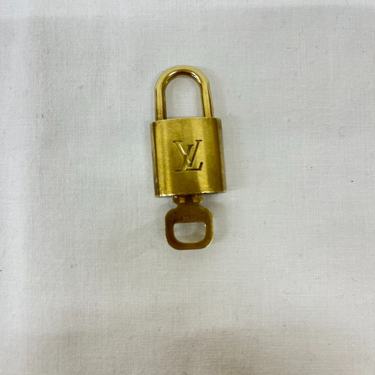 ヴィトン 鍵 カデナ ルイ・ヴィトン カデナ 鍵 No.304 中古 パドロック