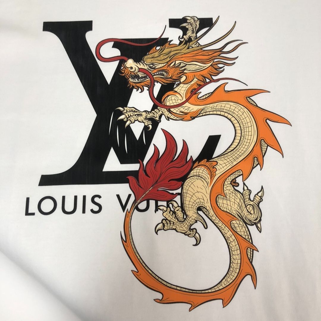 【25SS/爽やかデザイン★】LouisVuitton Tシャツ 今日特価】Louis Vuitton 25ss サイン文字刺繍 T シャツ - メルカリ