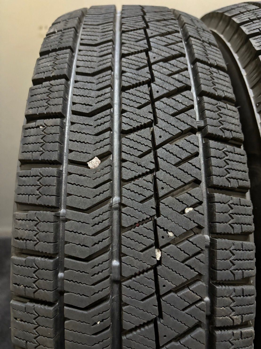 送料込☆ブリヂストンVRX2☆175/65R15☆アクア・ヤリス・フィットなどに 2023年製 BRIDGESTONE BLIZZAK VRX2 175/65R15 4本セット