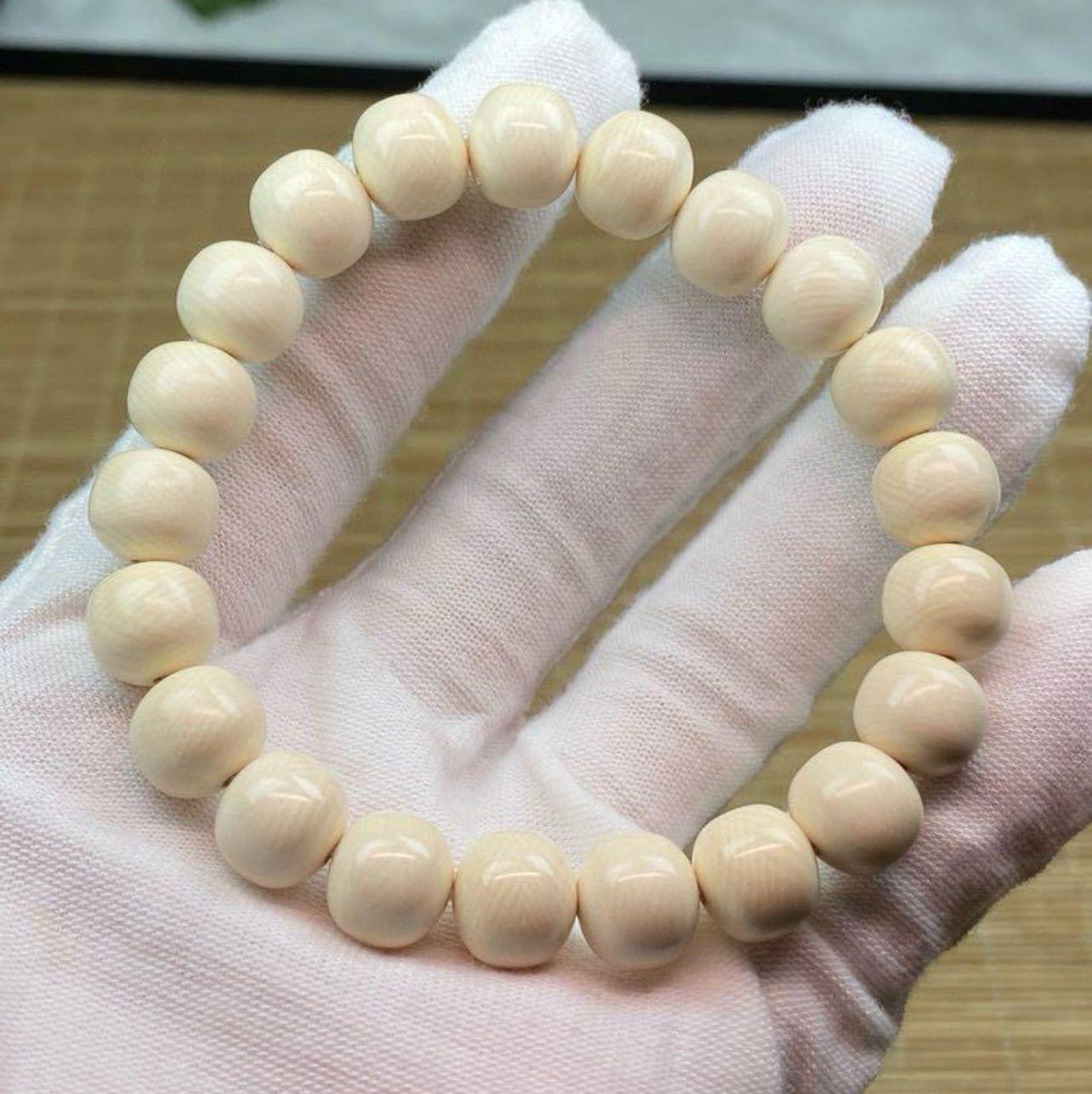 天然マンモス牙美しい手作り彫刻 原色古型 ブレスレット (天然 天然マンモス牙美しい手作り彫刻 原色古型 ブレスレット (天然
