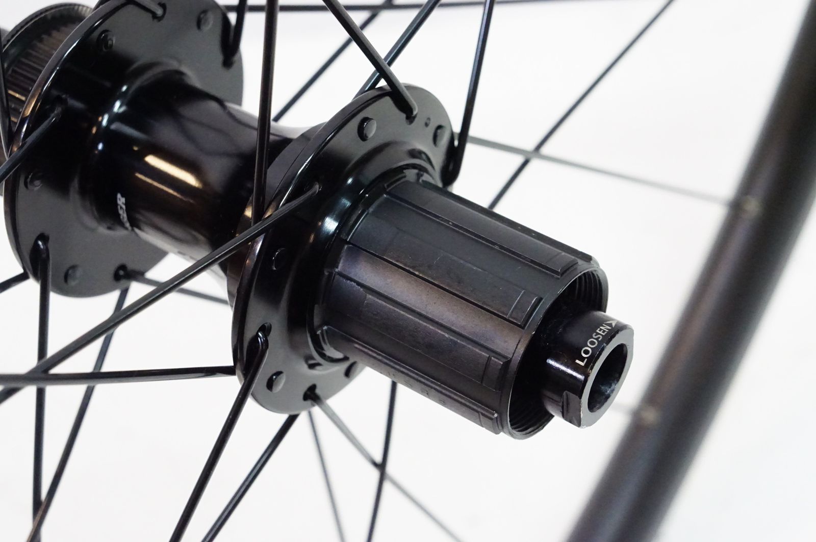 BONTRAGER 「ボントレガー」 AFFINITY TLR DISC シマノ11速 ホイール