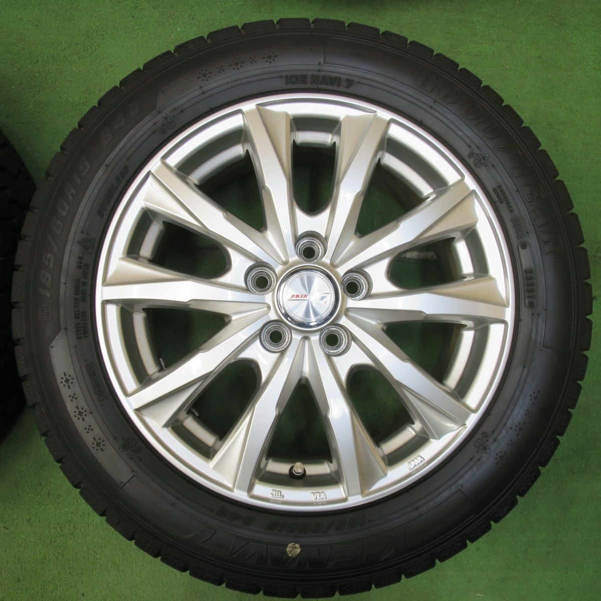 ☆バリ溝☆ 185/60R15 スタッドレス シエンタ 15×6J 45 5穴 100 15