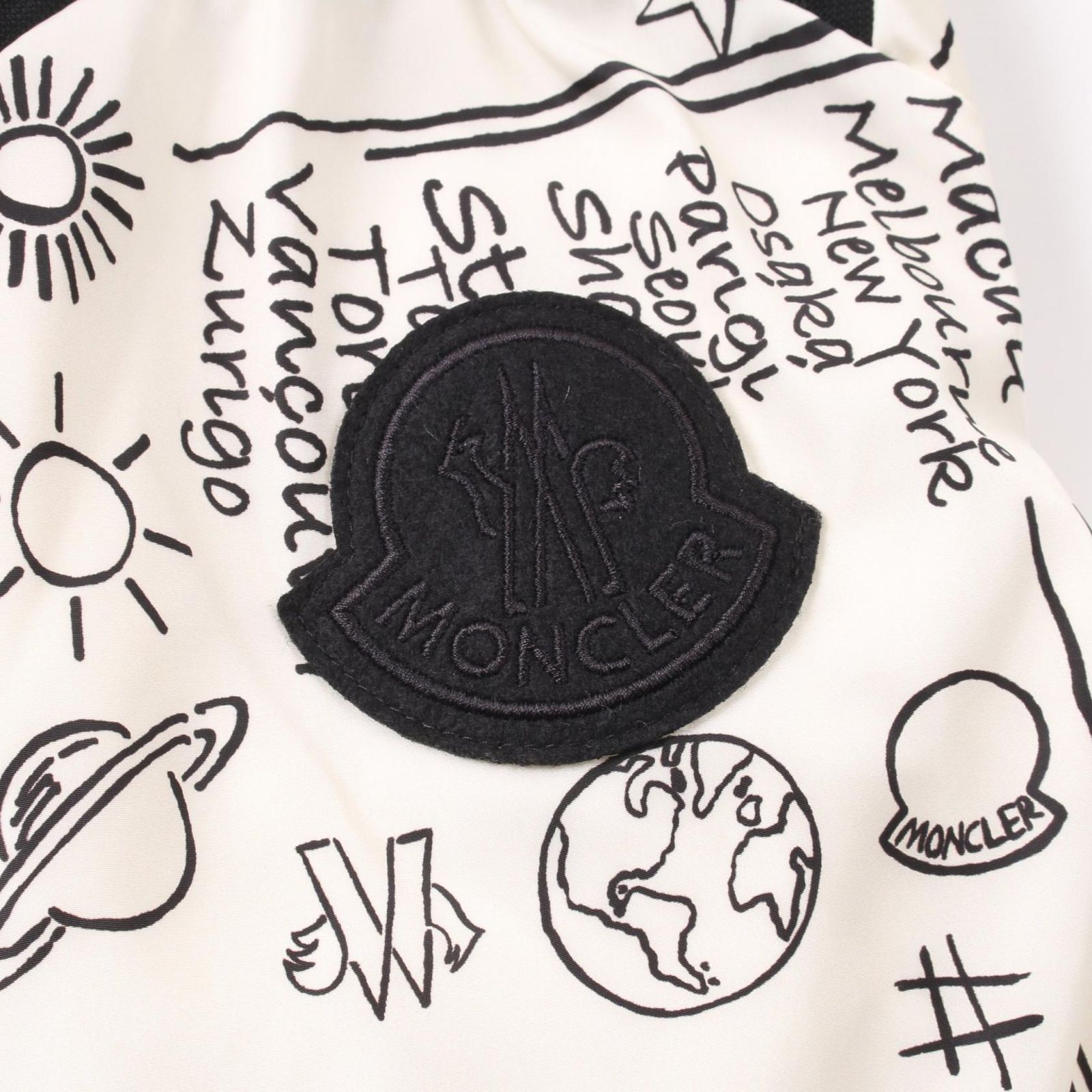 MONCLER マウンテンパーカー