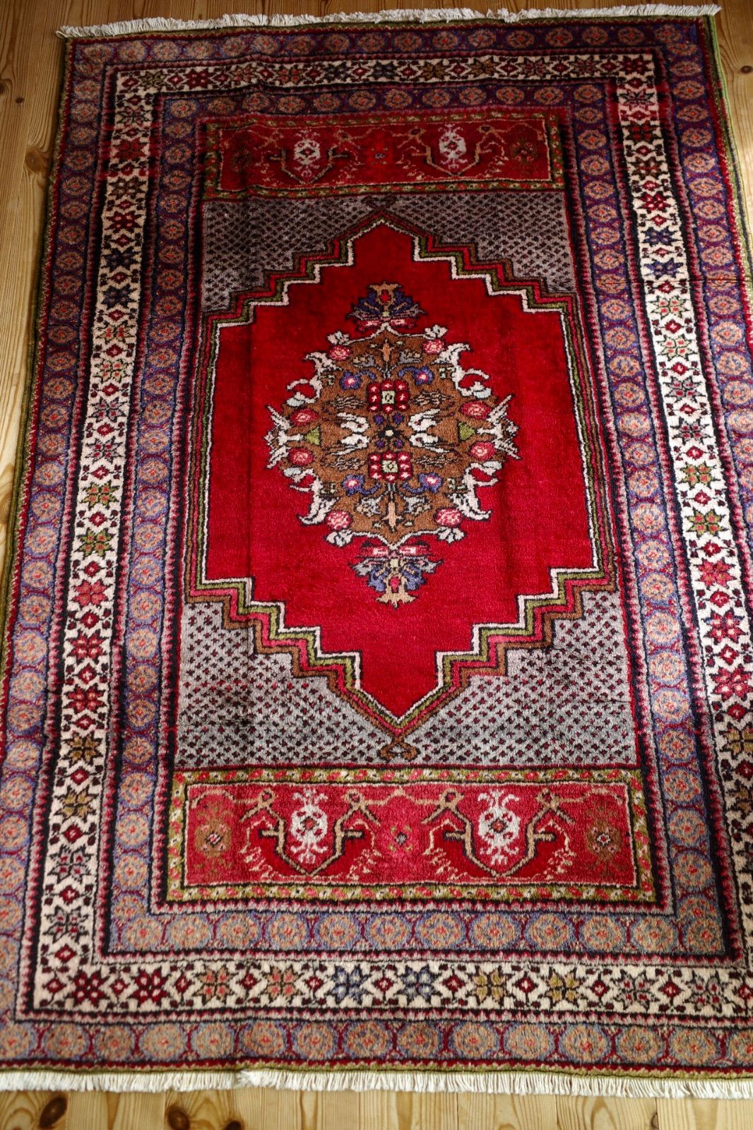 クルシェヒル絨毯 ヴィンテージラグ