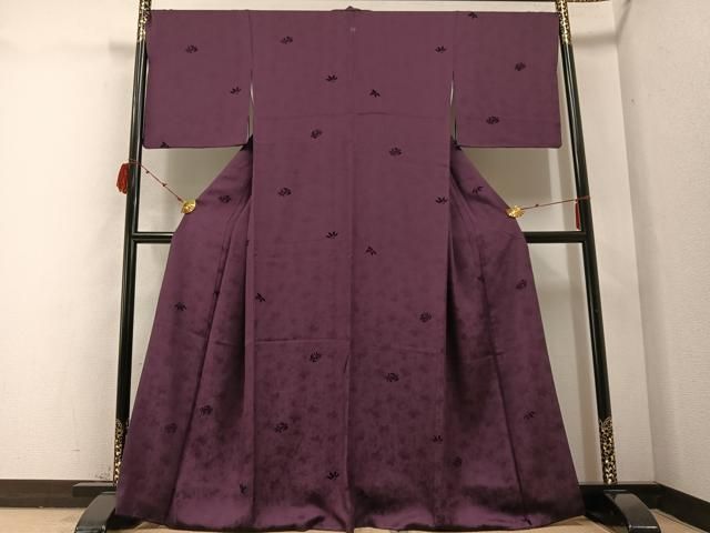 平和屋着物 上質な色無地 花鳥唐草地紋 滅紫色 輪奈ビロード 正絹 AABB8178ph