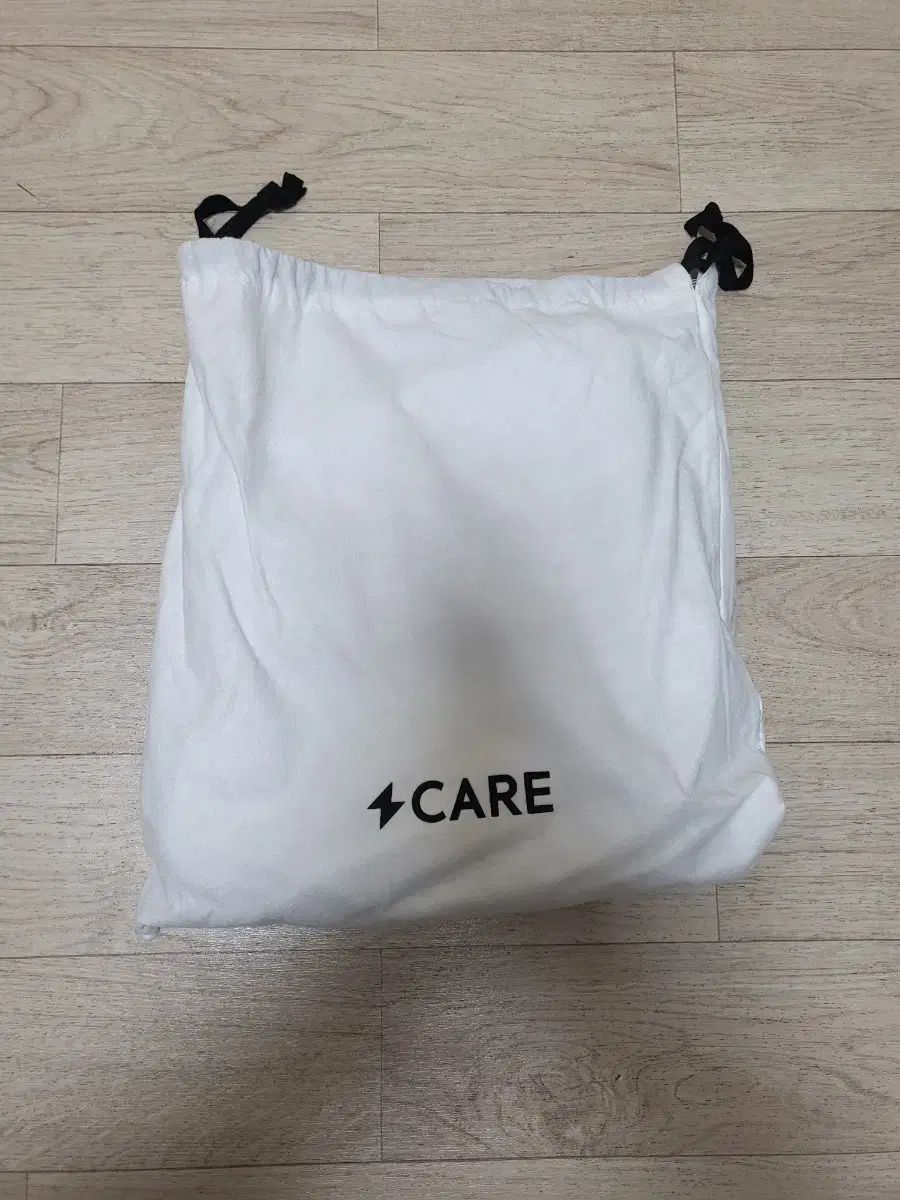 クラッチバッグ