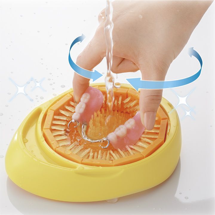 歯科技工士考案口腔ケアブラシ