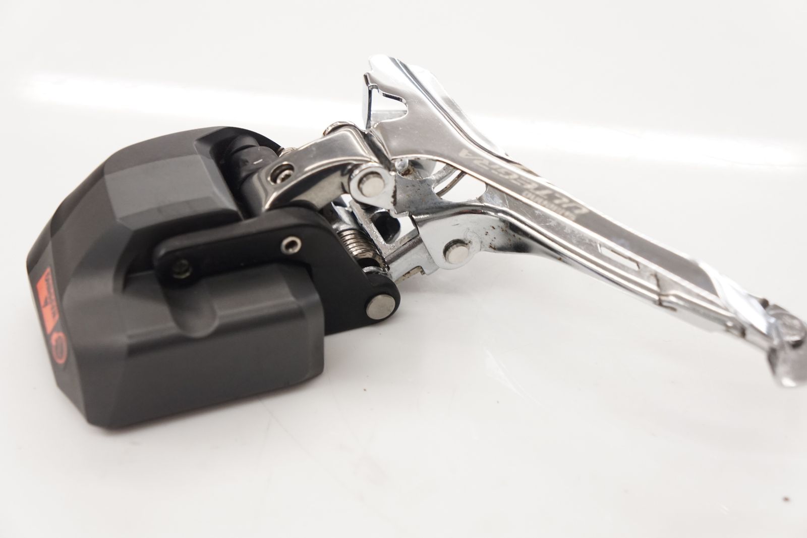 Shimano Ultegra FD-6770 DI2フロントディレイラー SHIMANO シマノ アルテグラ Di2 FD-6770 フロントディレイラー ULTEGRA